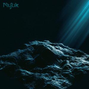 中国一老太婆偷伦
